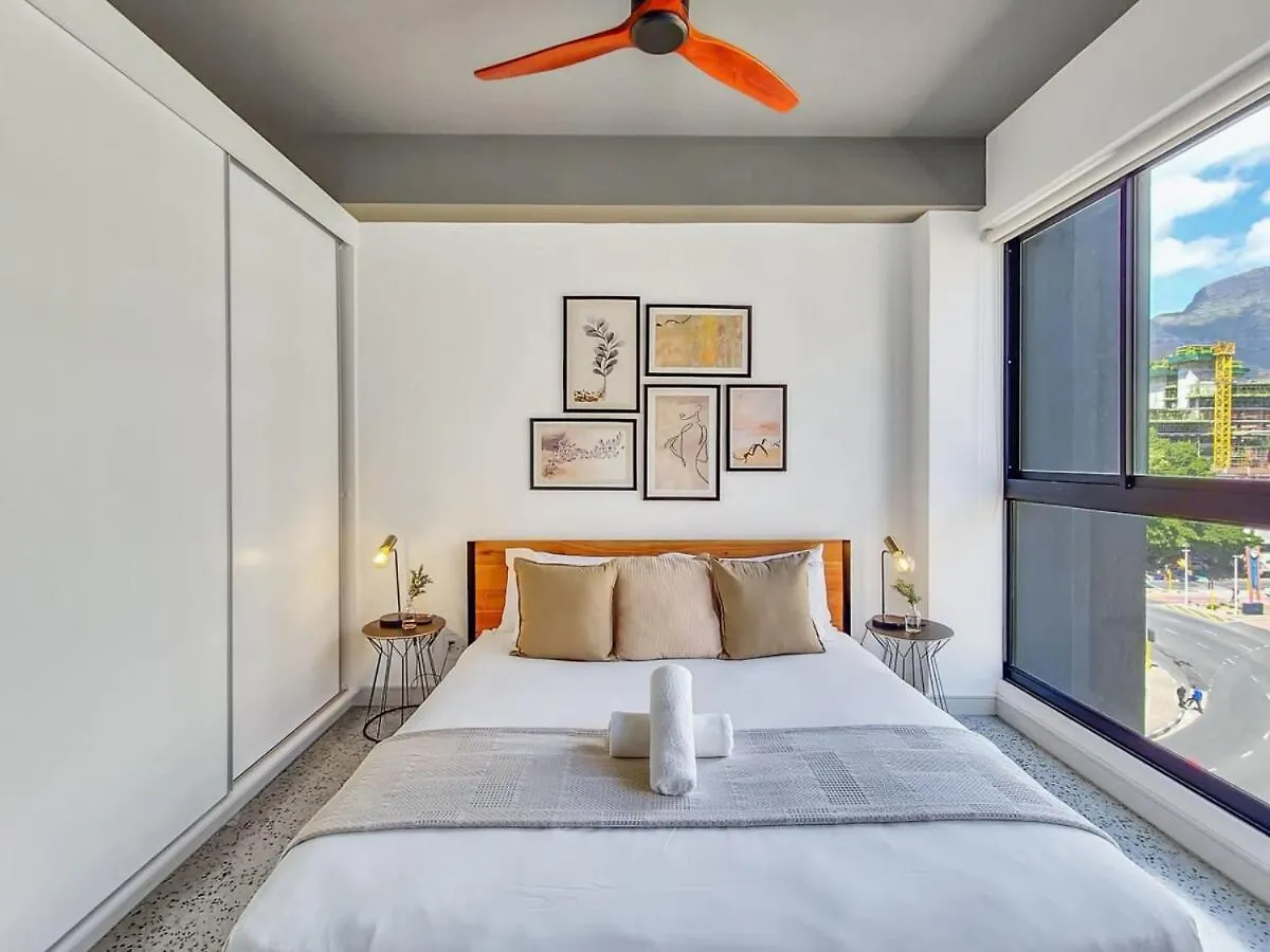 City Bowl Apartment With Rooftop Pool! Cape Town 0*,