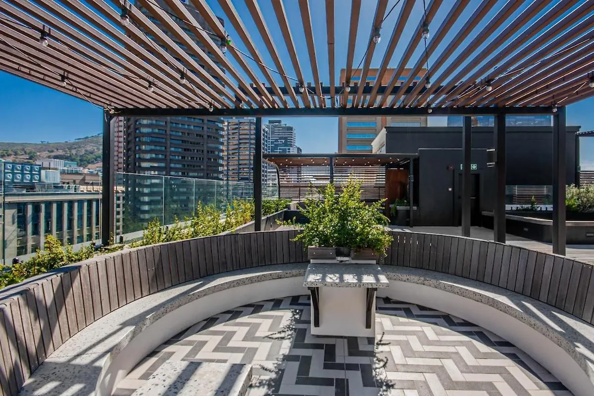 City Bowl Apartment With Rooftop Pool! Cape Town South Africa