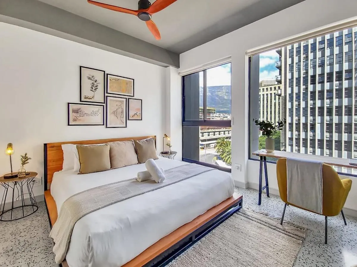 City Bowl Apartment With Rooftop Pool! Città del Capo